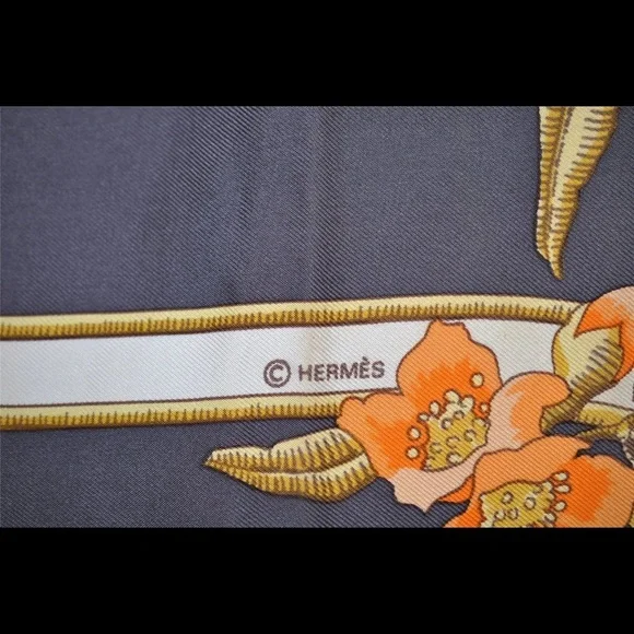 Vintage Hermès Caraïbes Scarf - Picture 10 of 12